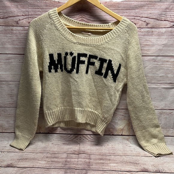 Sweater. - Picture 2 of 2